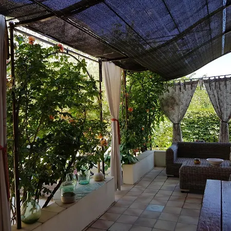 Bastide Des Oliviers فندق مبيت وإفطار