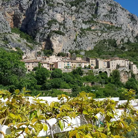 Bastide Des Oliviers موستيه سانت ماري