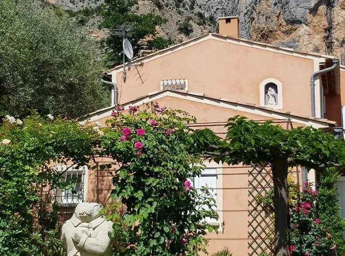 Bed & Breakfast Bastide Des Oliviers