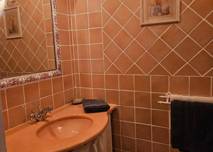 Bed & Breakfast Bastide Des Oliviers 3*